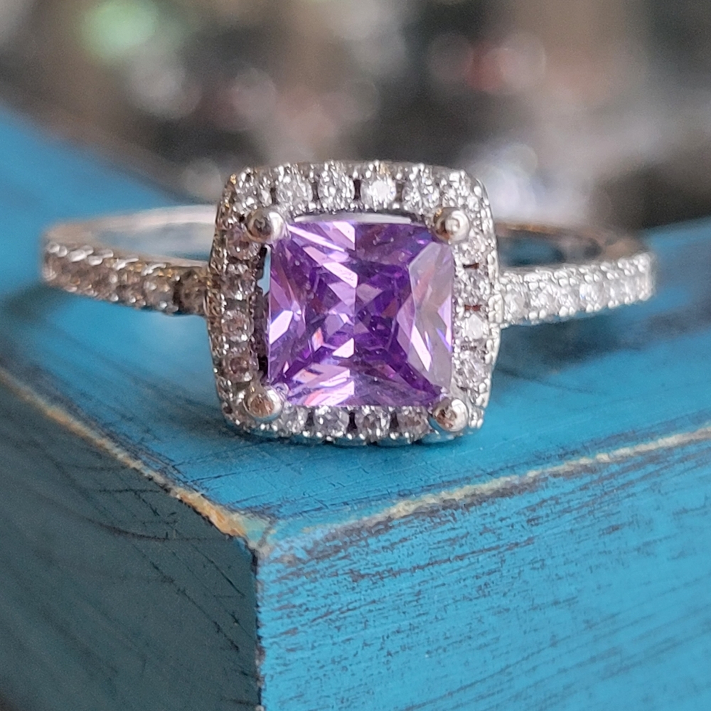 ๐2 for $20 NWT Fragrant Jewels Purple Swarovski Crystal Ring - Picture 7 of 7